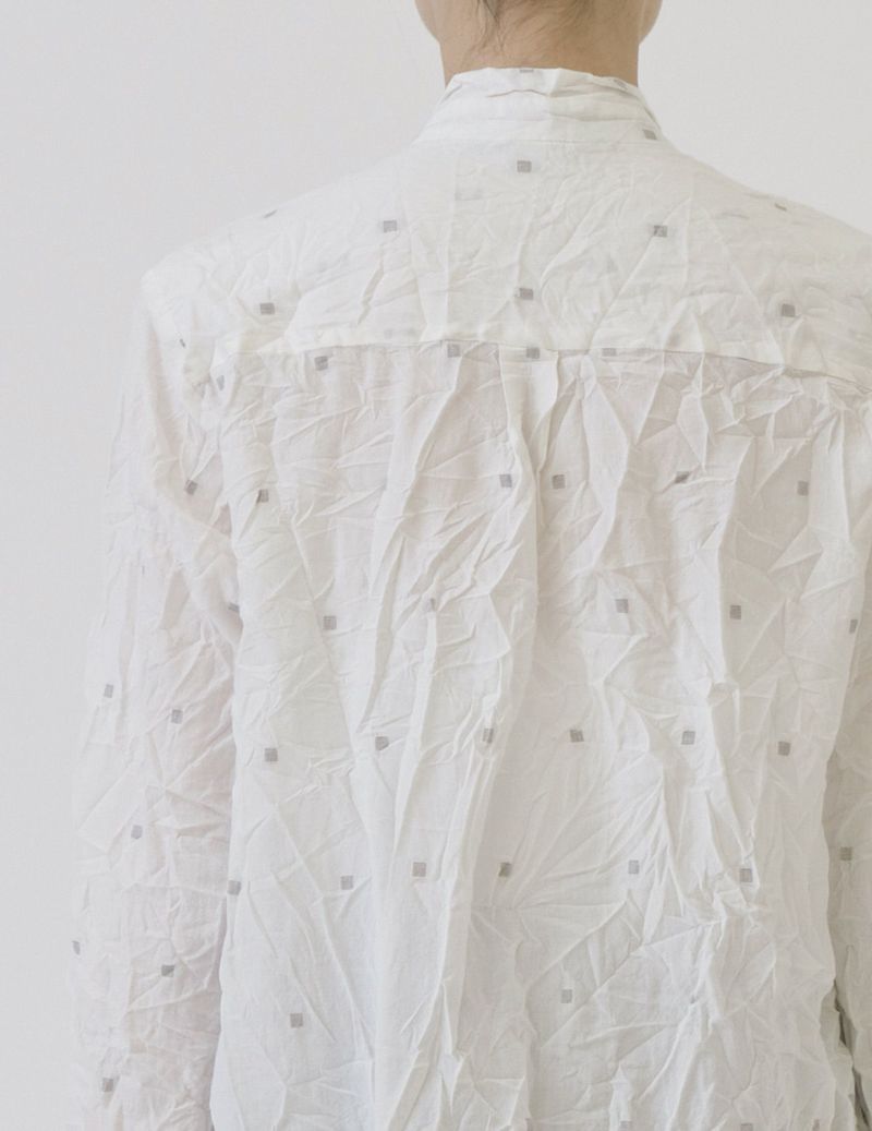 02 オフホワイト