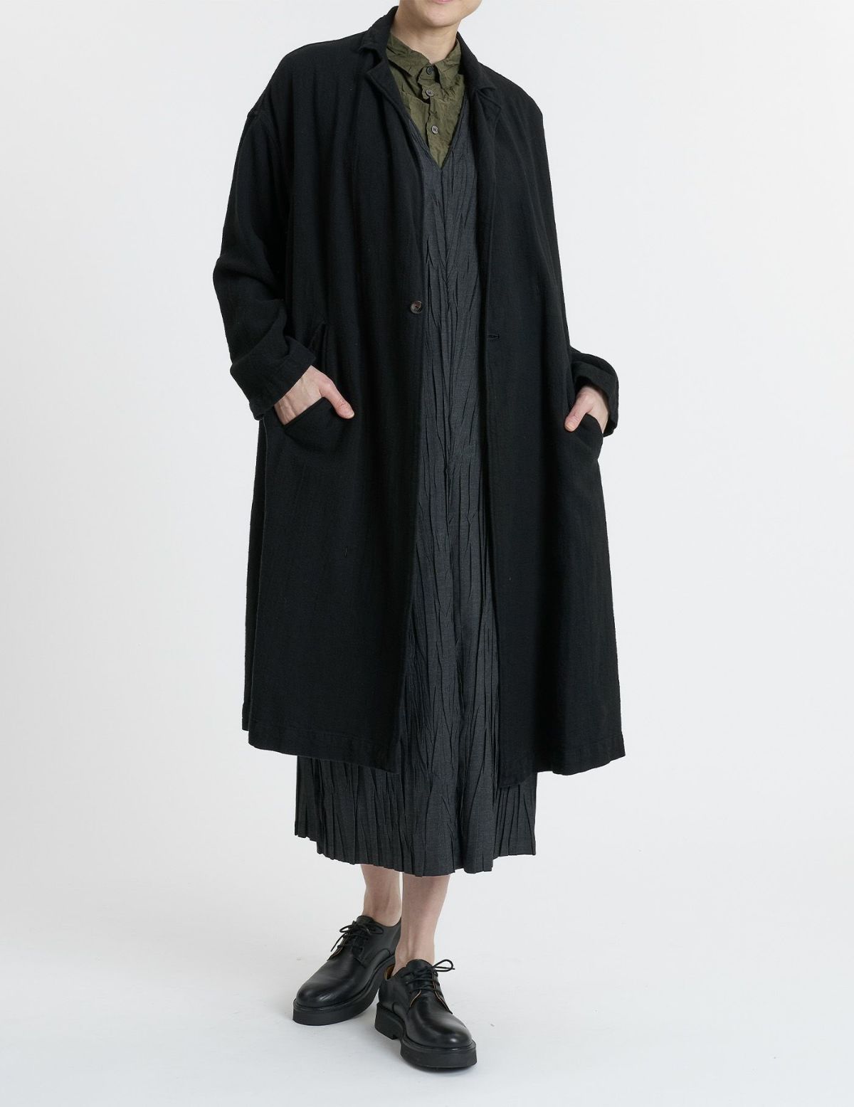 90 ブラック/36(M)：モデル 169cm