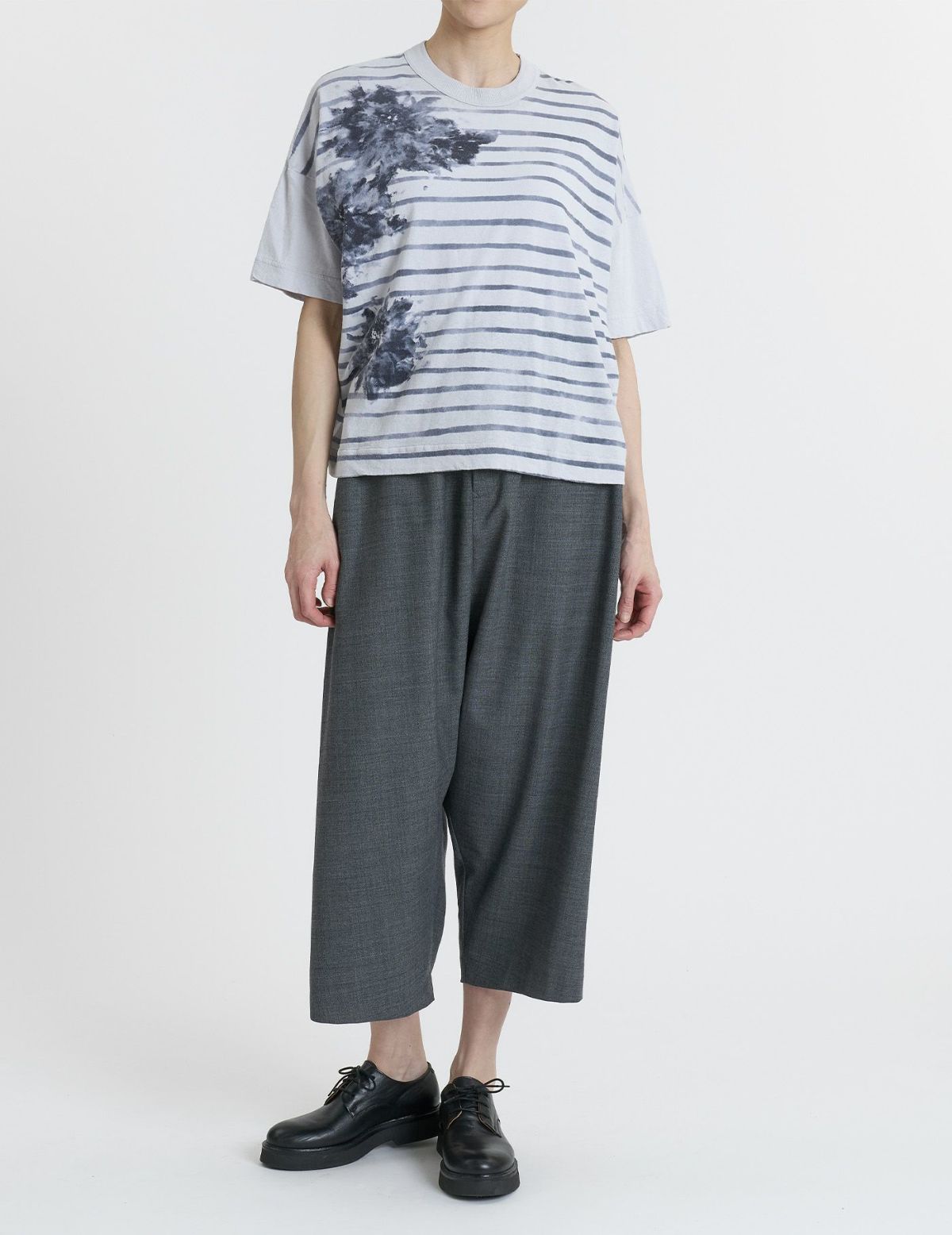 53 チャコール/36(M)：モデル 169cm