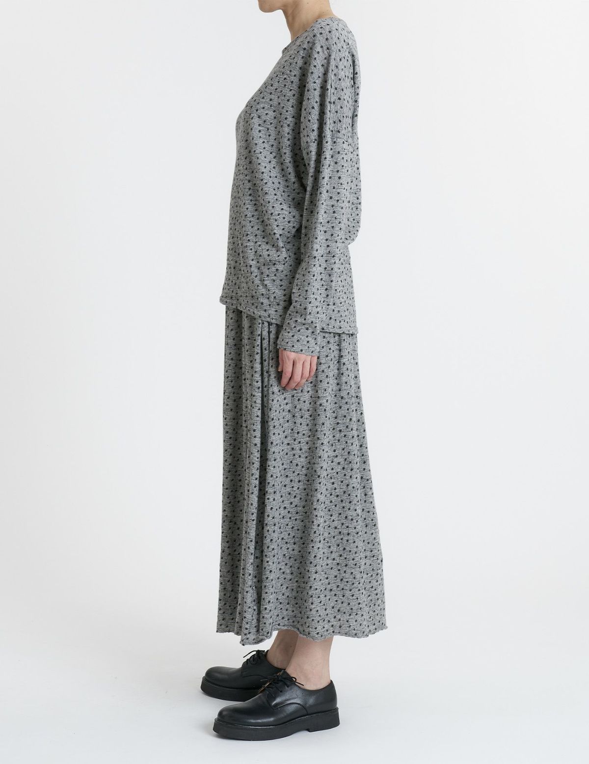 52 トップグレー×チャコールpt