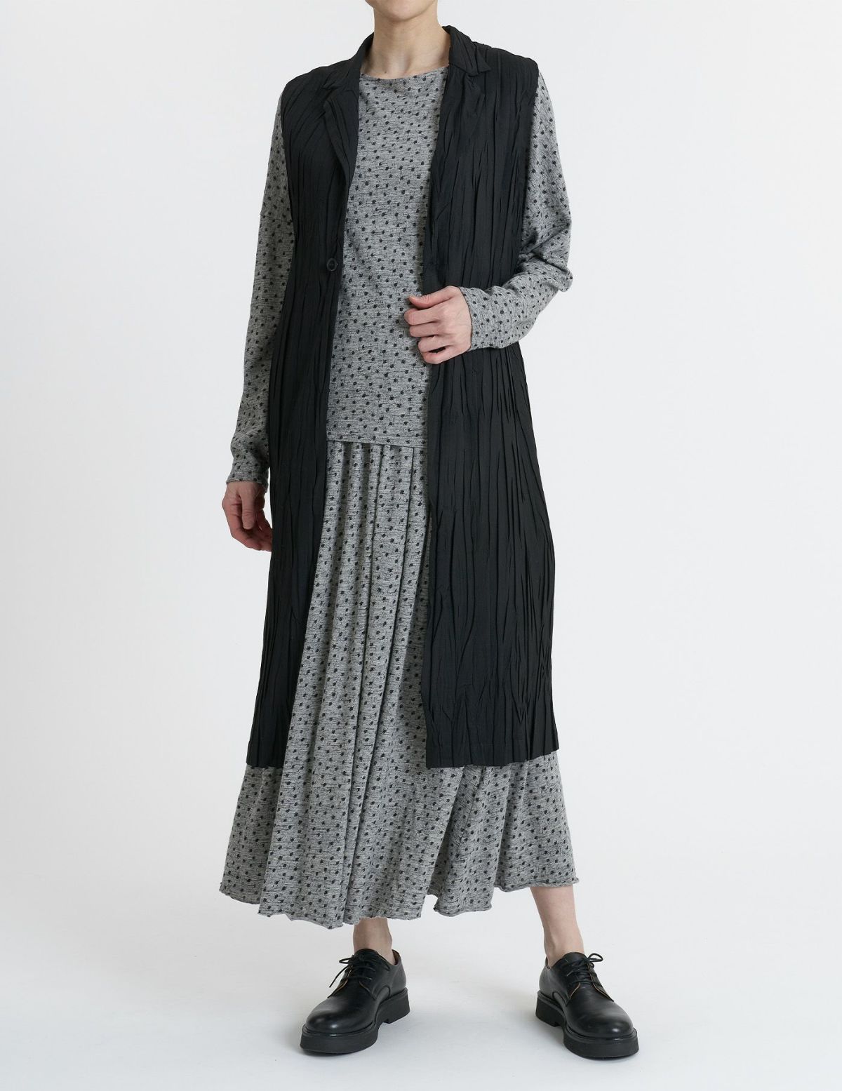 52 トップグレー×チャコールpt