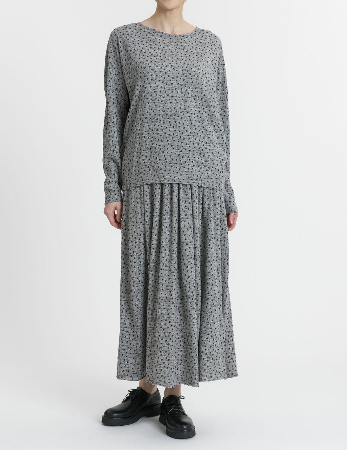 52 トップグレー×チャコールpt