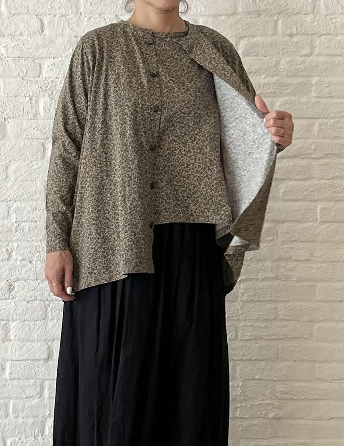 64 ベージュ