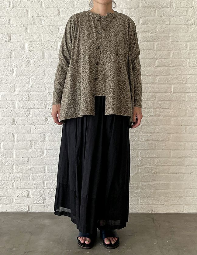 64 ベージュ