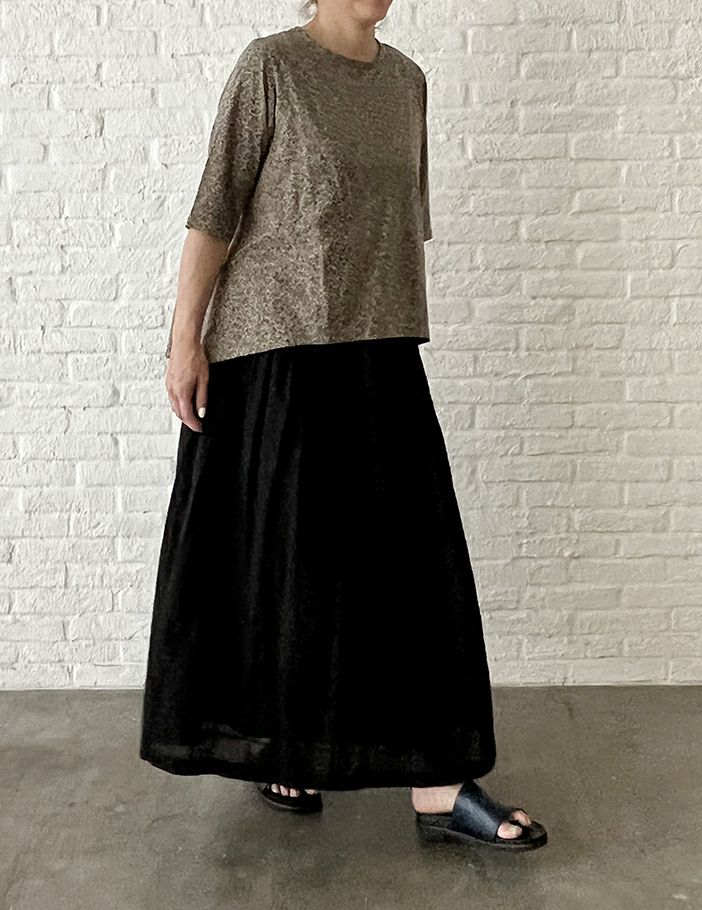 64 ベージュ
