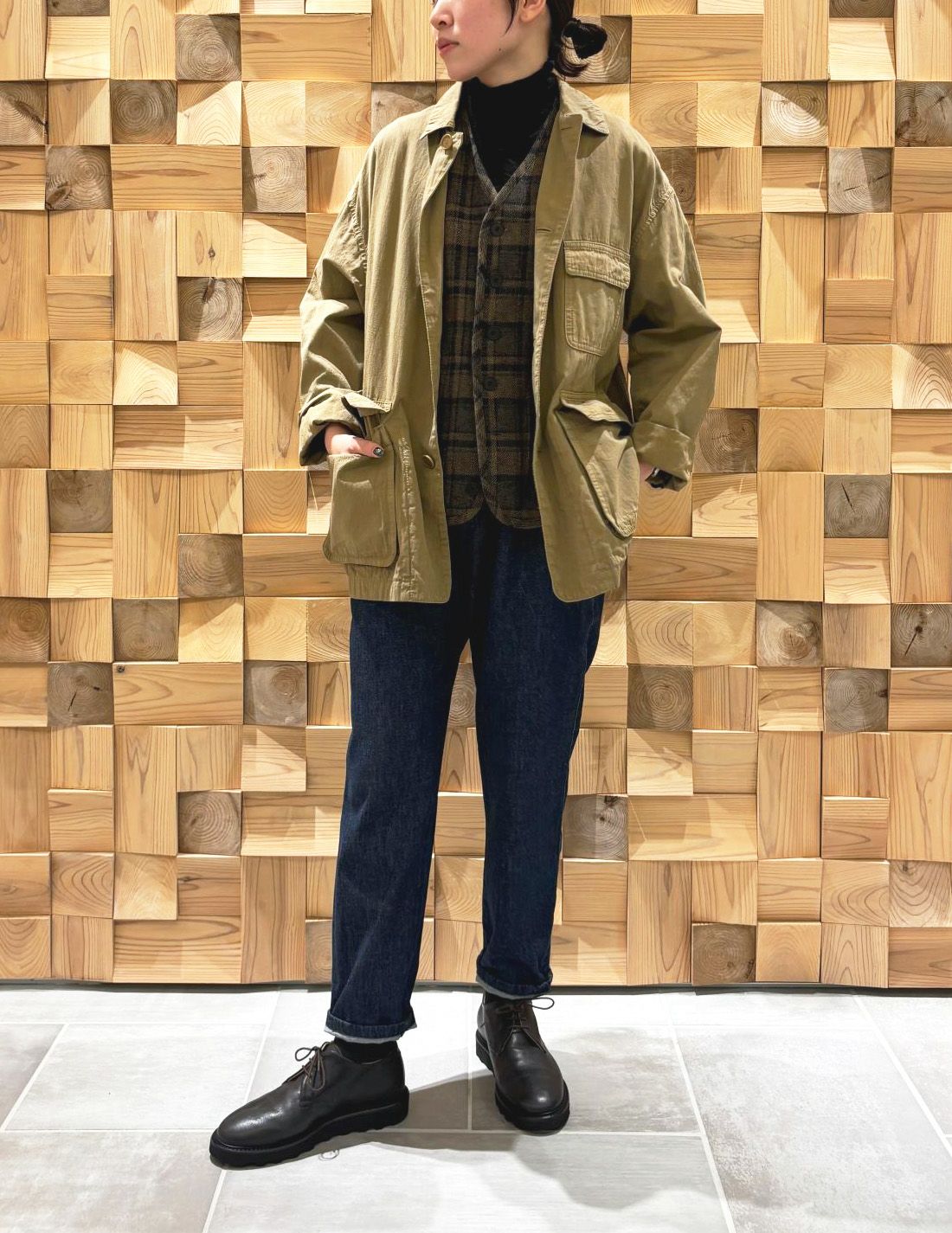 64 ベージュ/36size：スタッフ159㎝