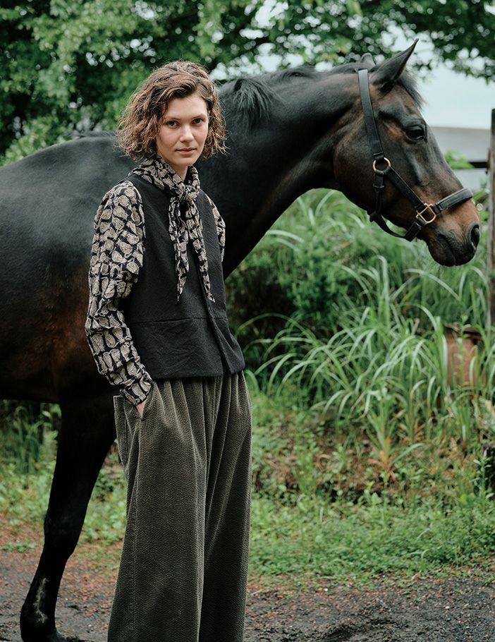 90 ブラック：モデル 177cm