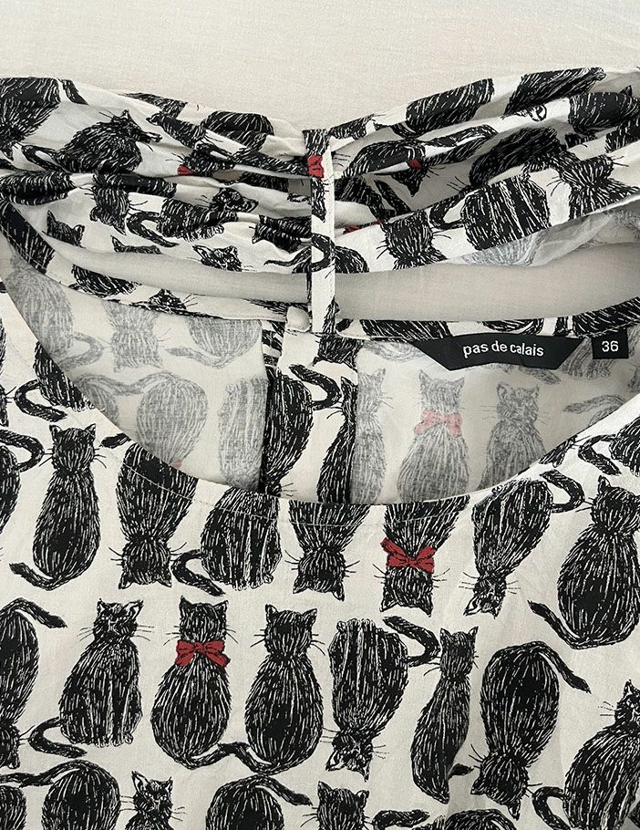 04 アイボリー(スカーフを通せます)