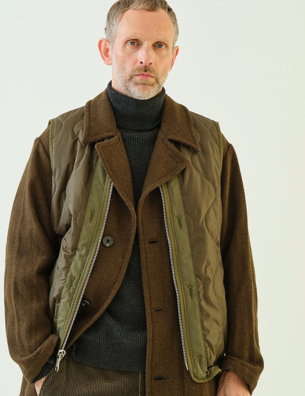 42 オリーブ　Msize：モデル185㎝