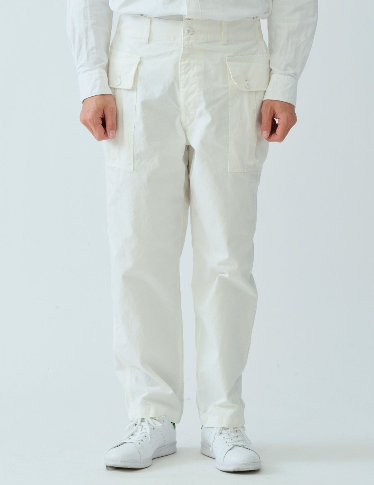 02 オフホワイト