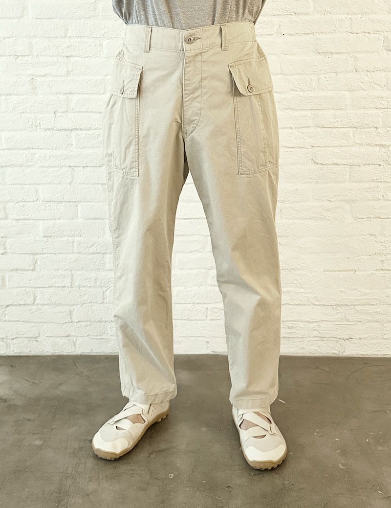 64 ベージュ　Msize：スタッフ173㎝