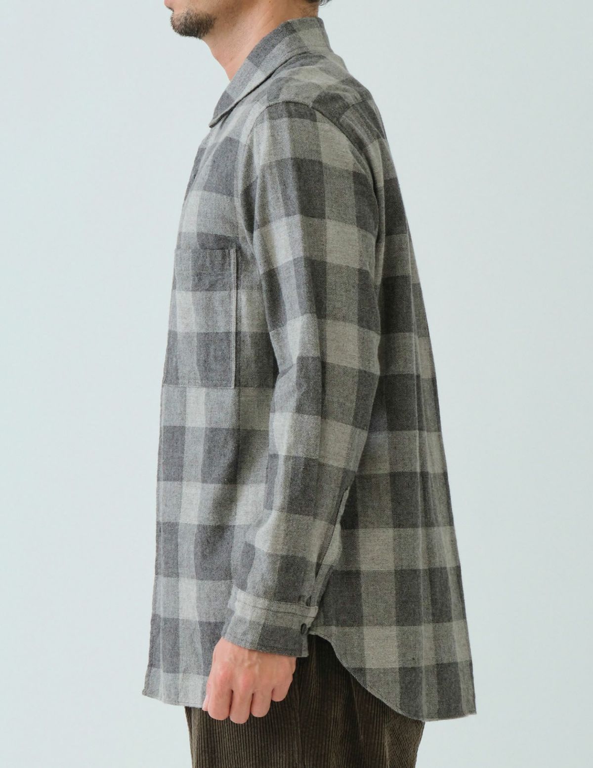 51 ライトグレー