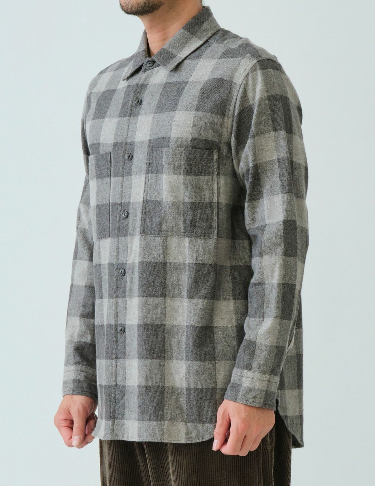 51 ライトグレー