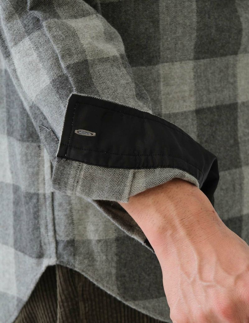 51 ライトグレー