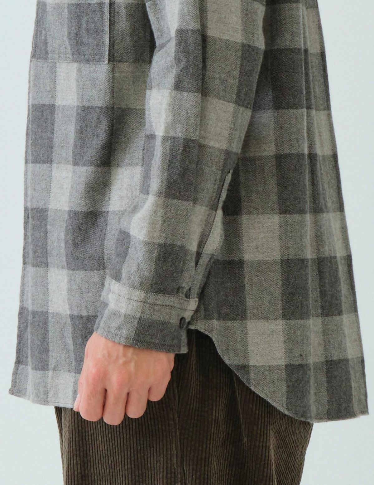 51 ライトグレー