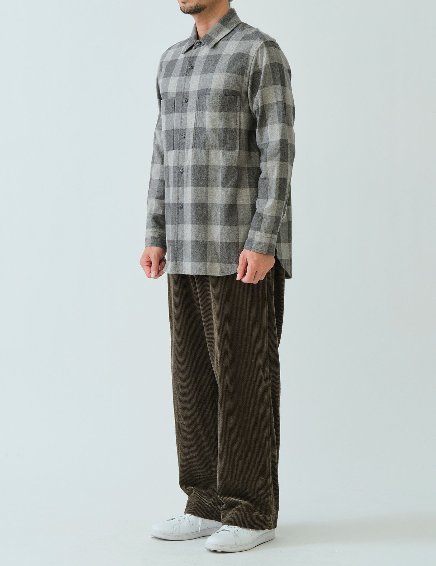 51 ライトグレー