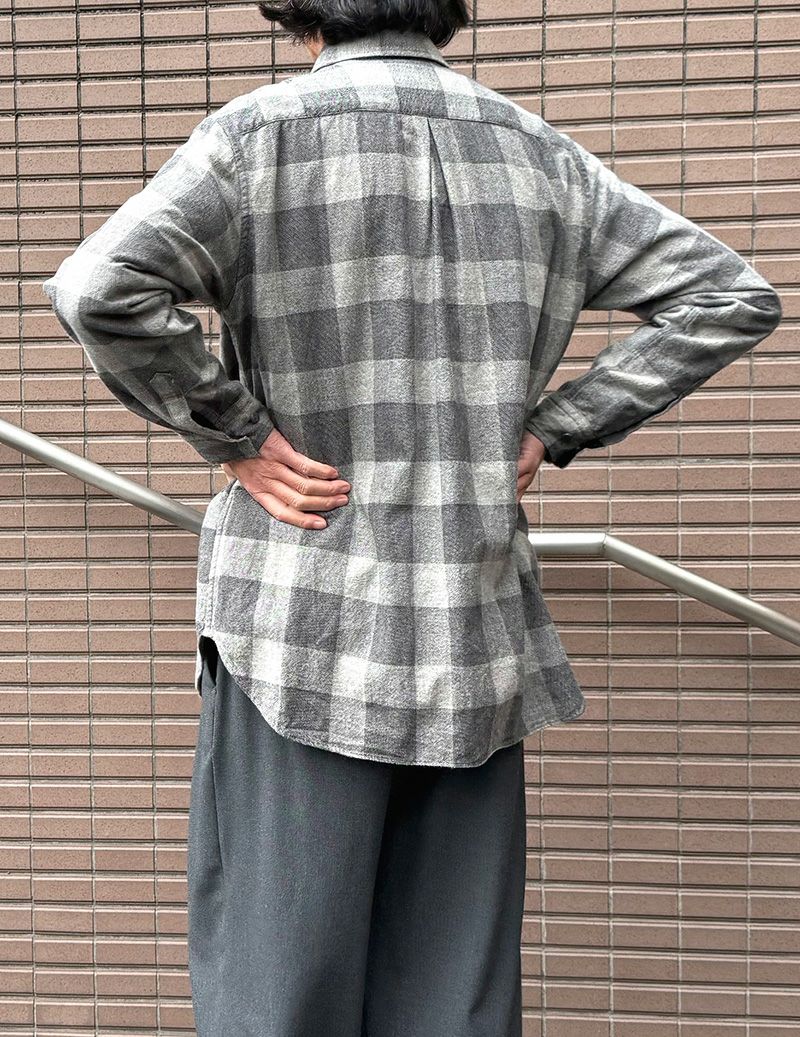 51 ライトグレー　Msize：スタッフ178㎝