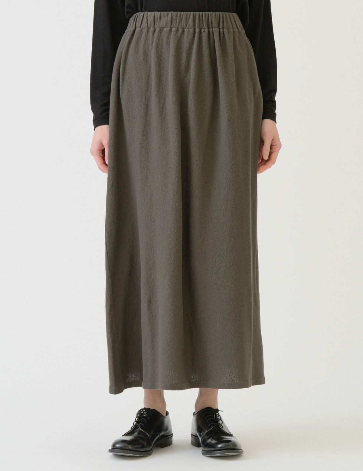 44 カーキ/36size：モデル169㎝