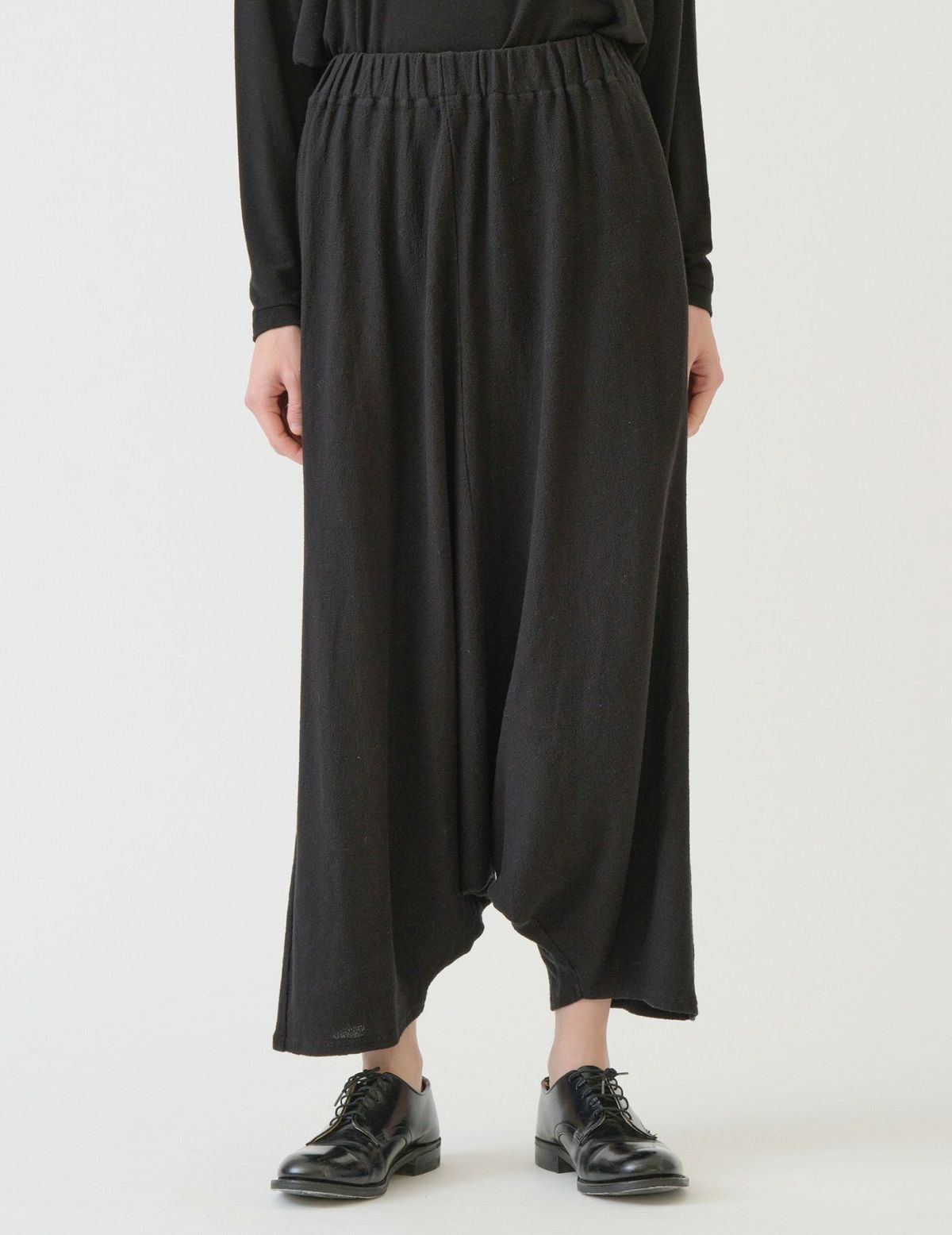 90 ブラック/36size：モデル169㎝