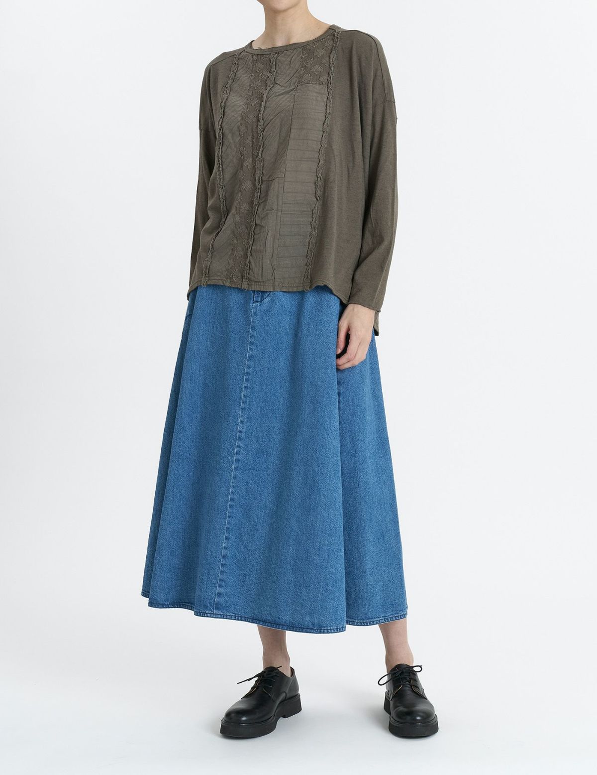 64 カーキベージュ/36(M)：モデル 169cm