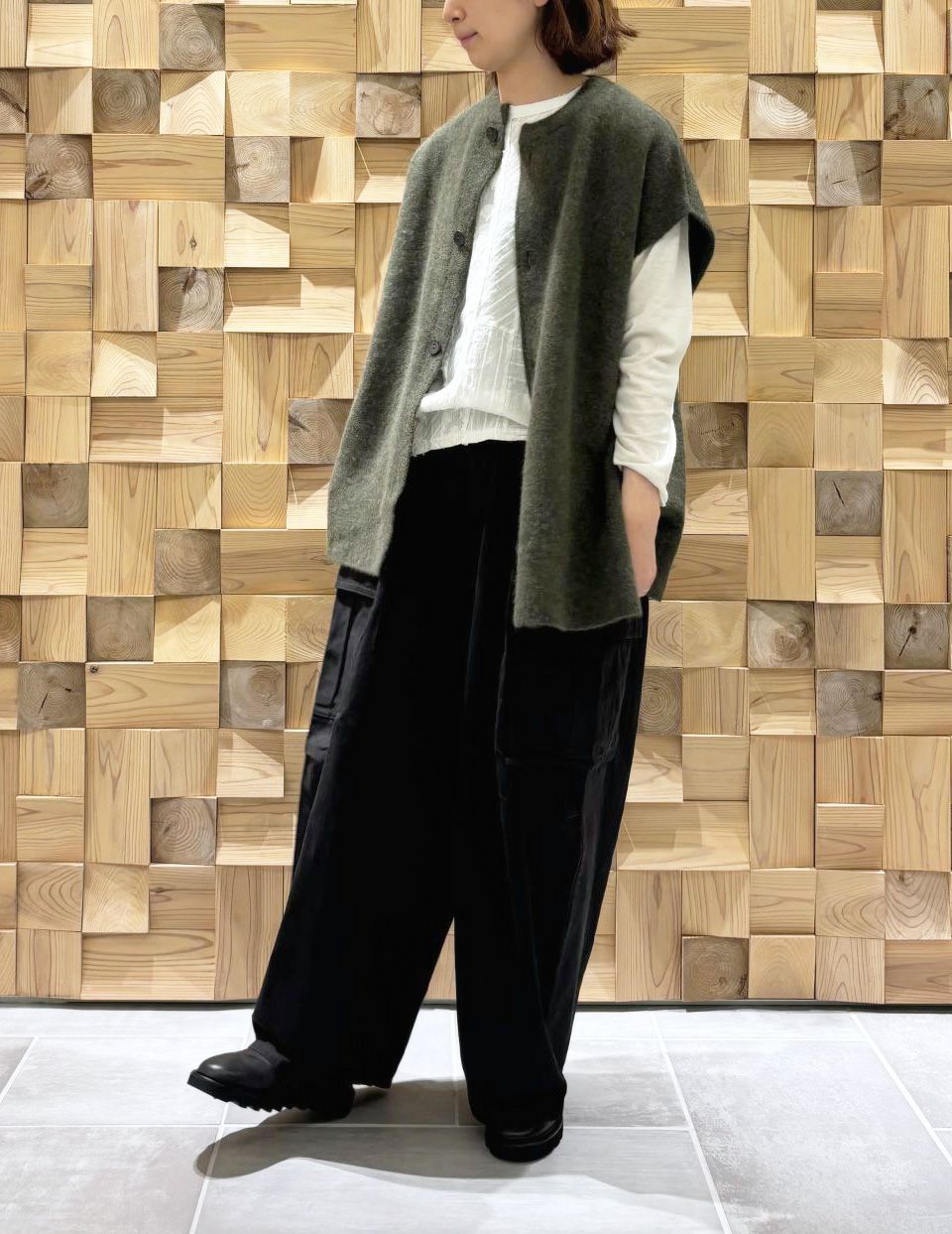 04 アイボリー/36size：スタッフ161㎝