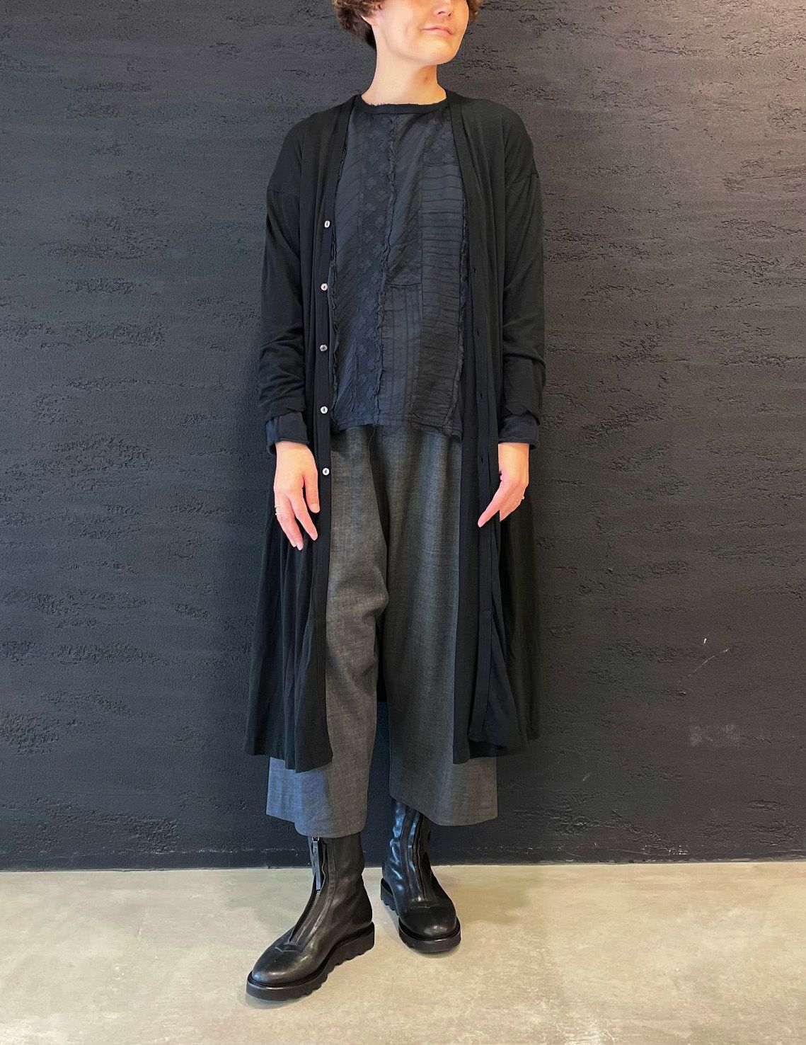 53 チャコール/36size：スタッフ162㎝