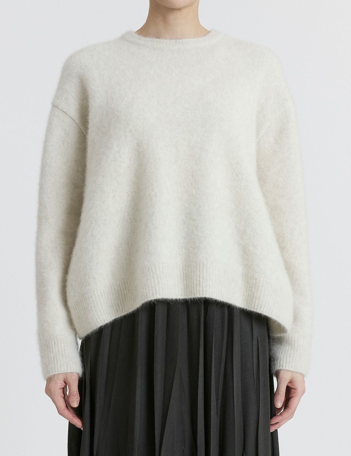 04 アイボリー/36size：モデル169㎝