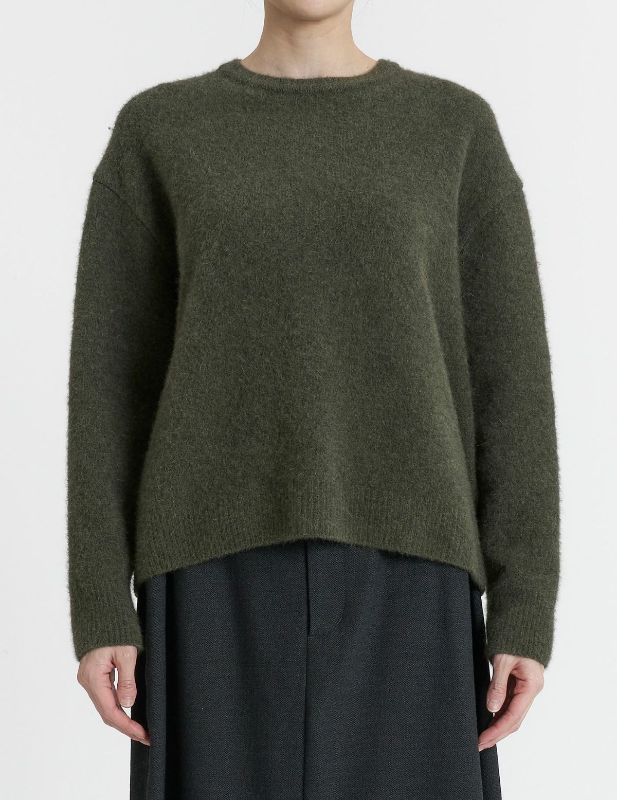 44 カーキ/36size：モデル169㎝