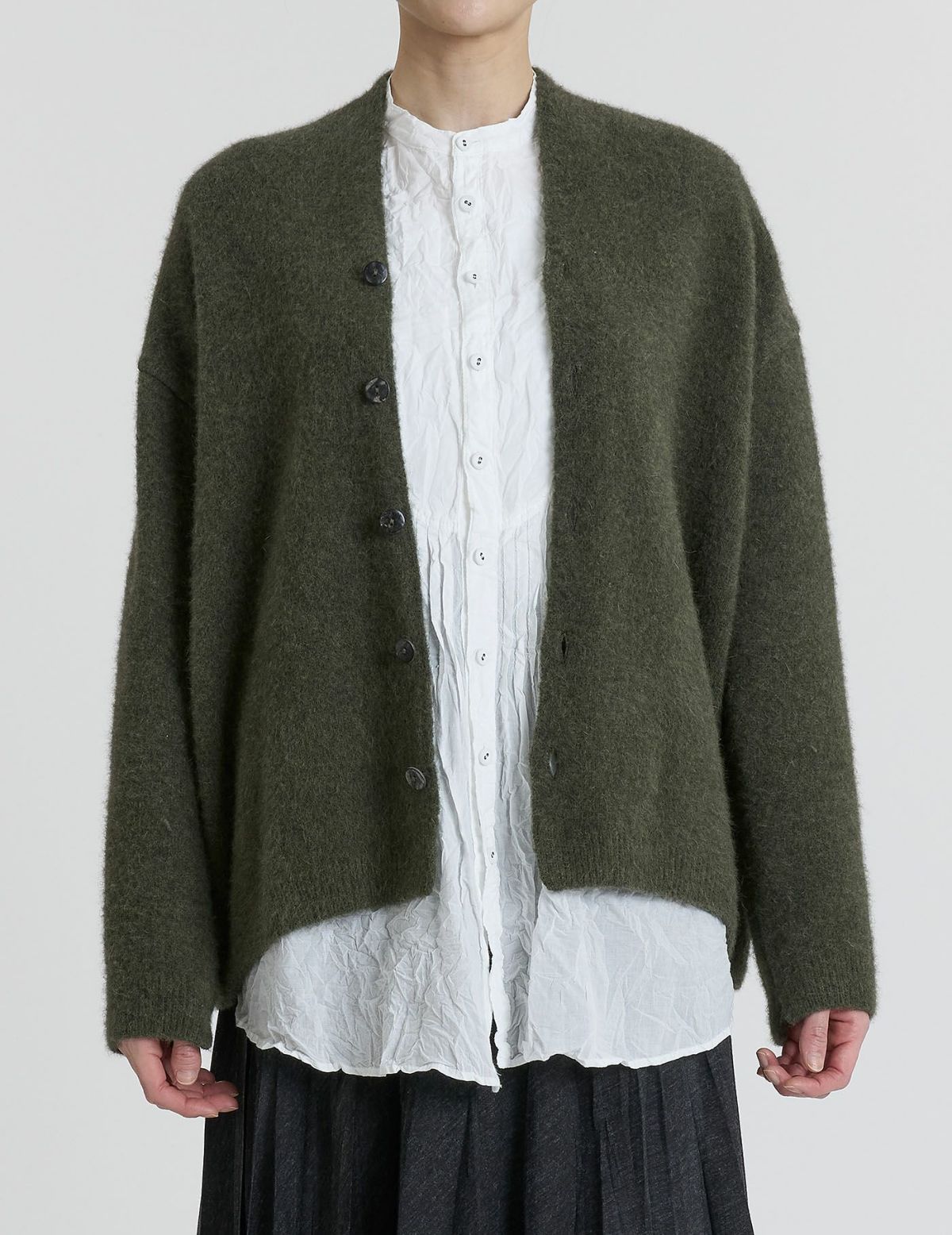 44 カーキ/36size：モデル169㎝