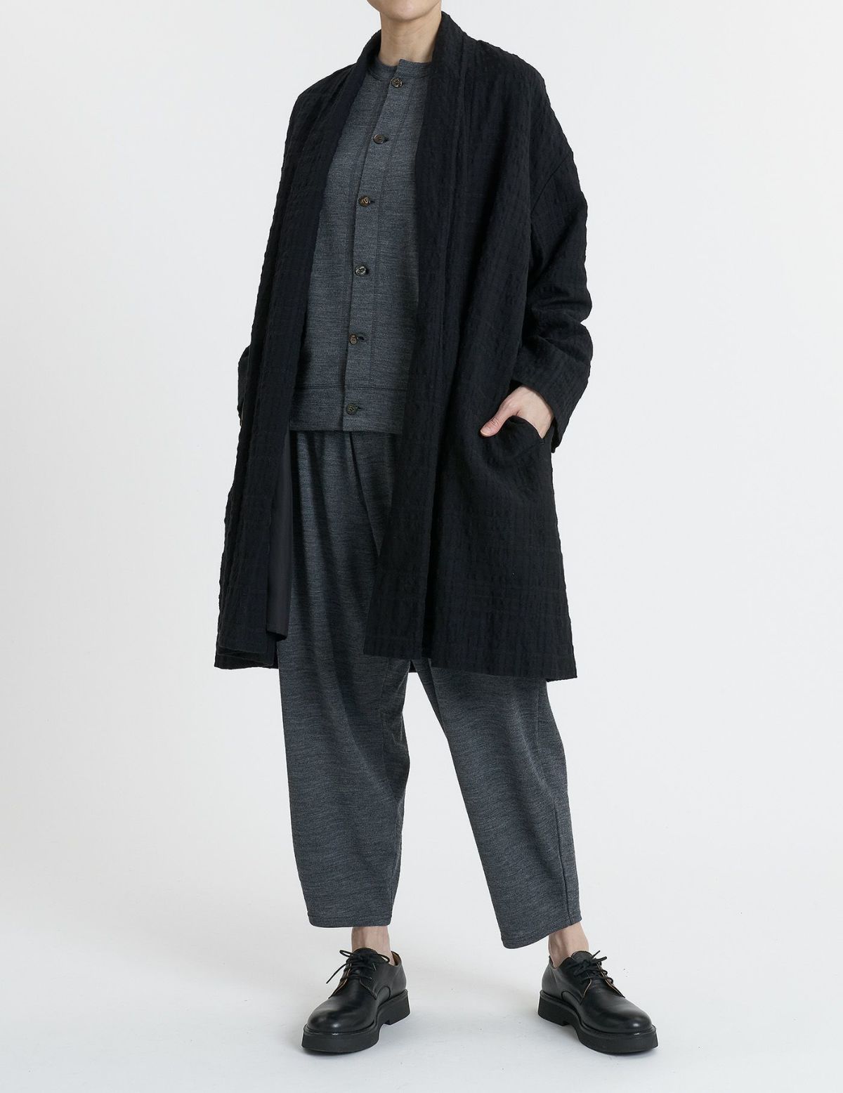 90 ブラック/36(M)：モデル 169cm