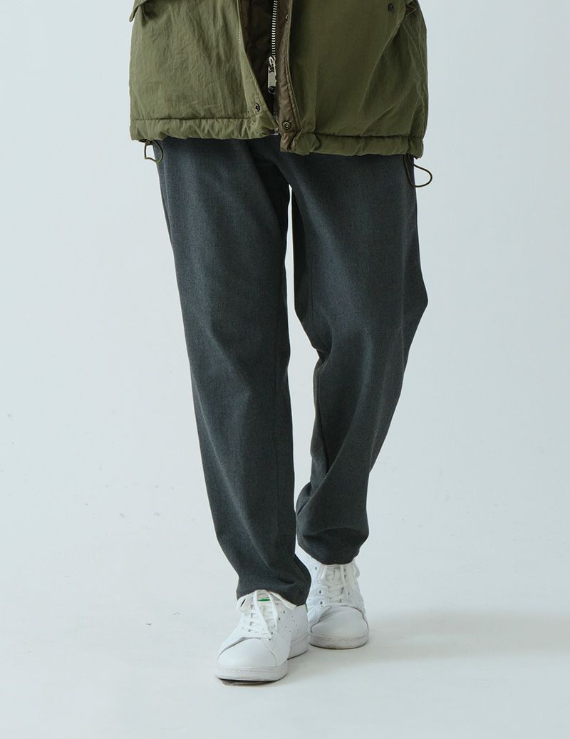 53 チャコール　Msize：モデル180㎝