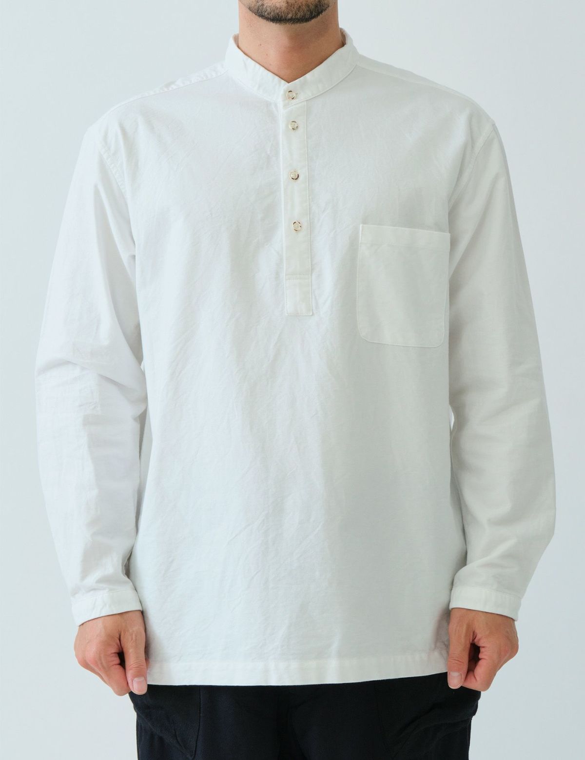 02 オフホワイト