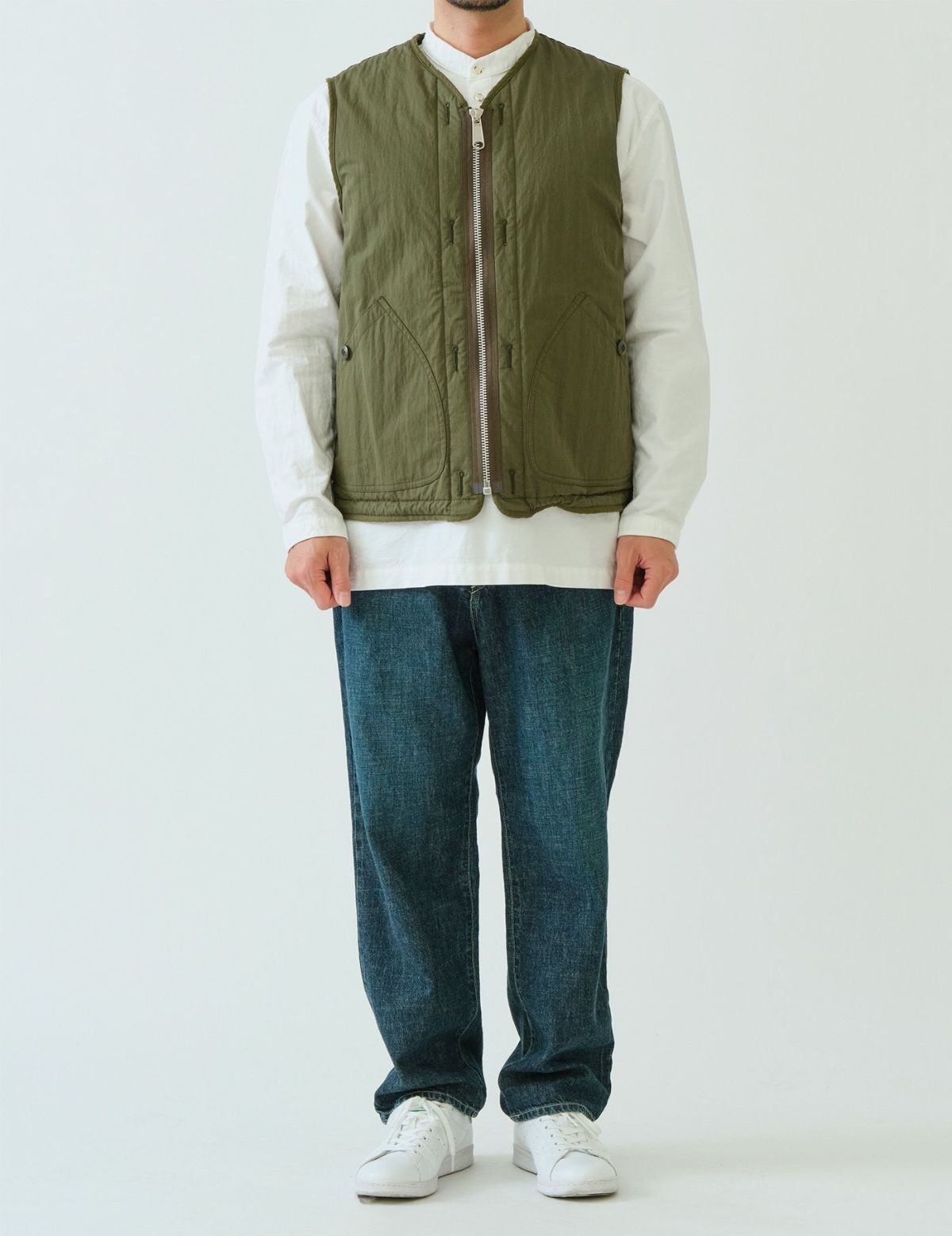 02 オフホワイト