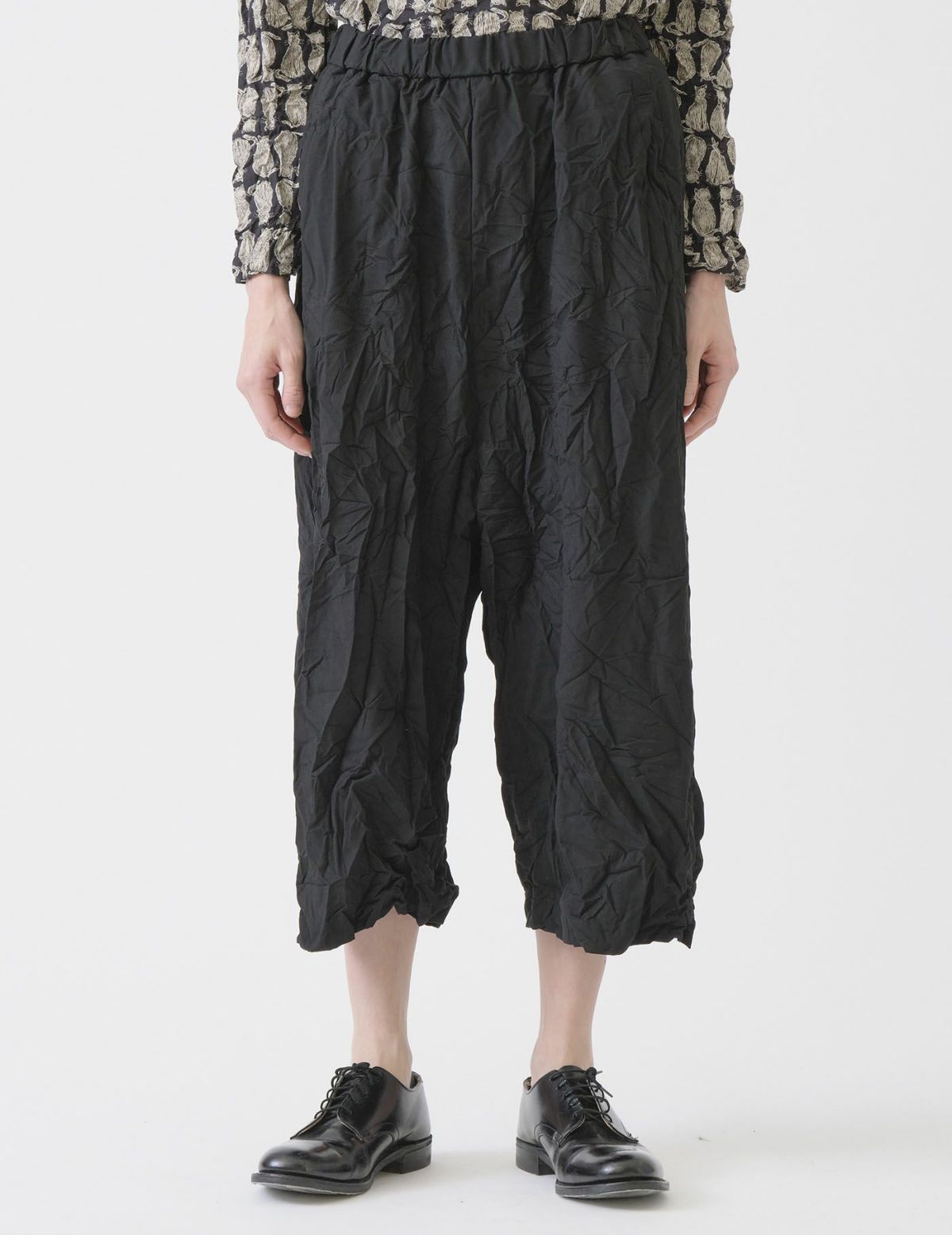 90 ブラック/36(M)：モデル 169cm