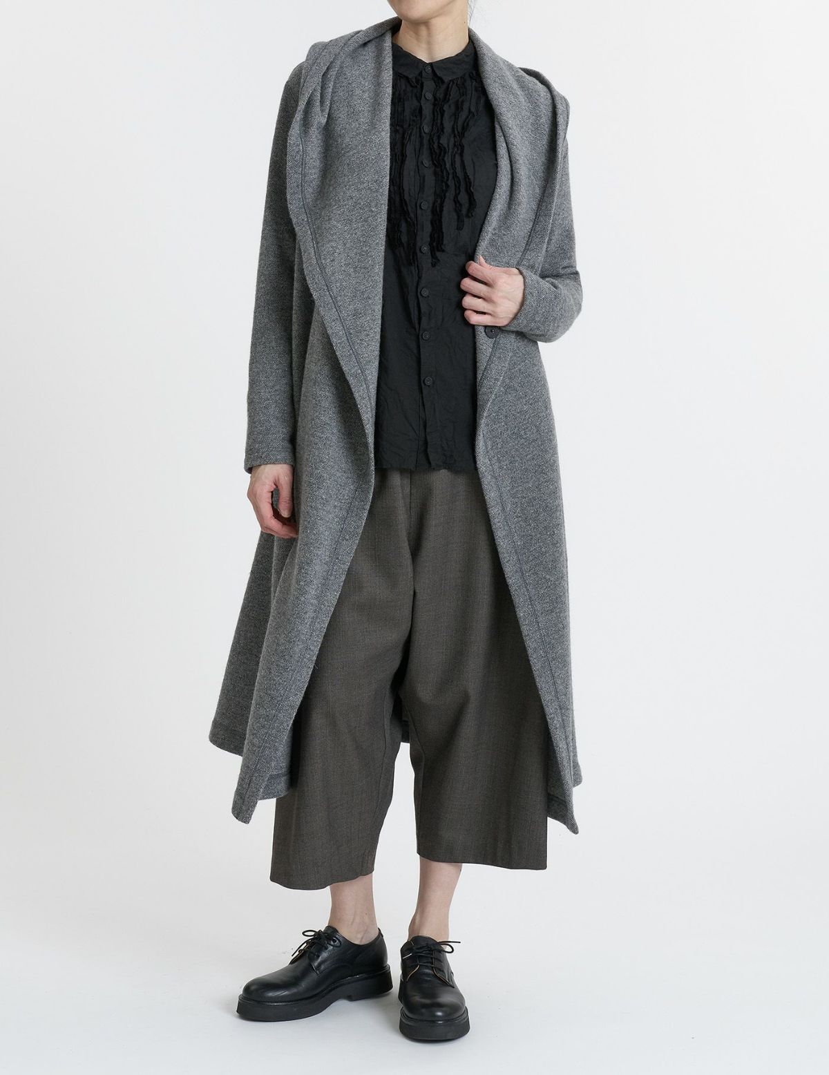 50 グレー/36(M)：モデル 169cm