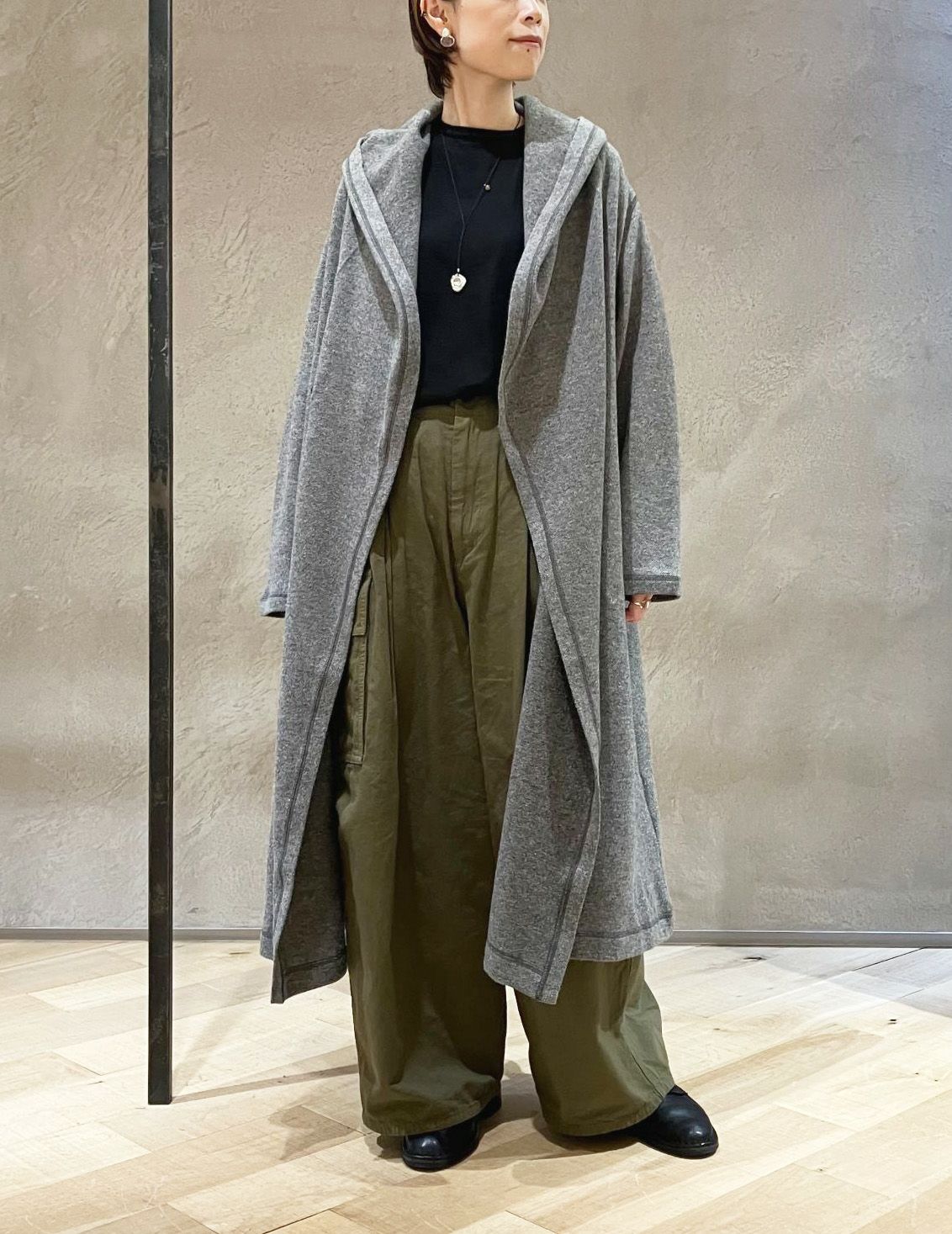 50 グレー/36size：スタッフ161㎝