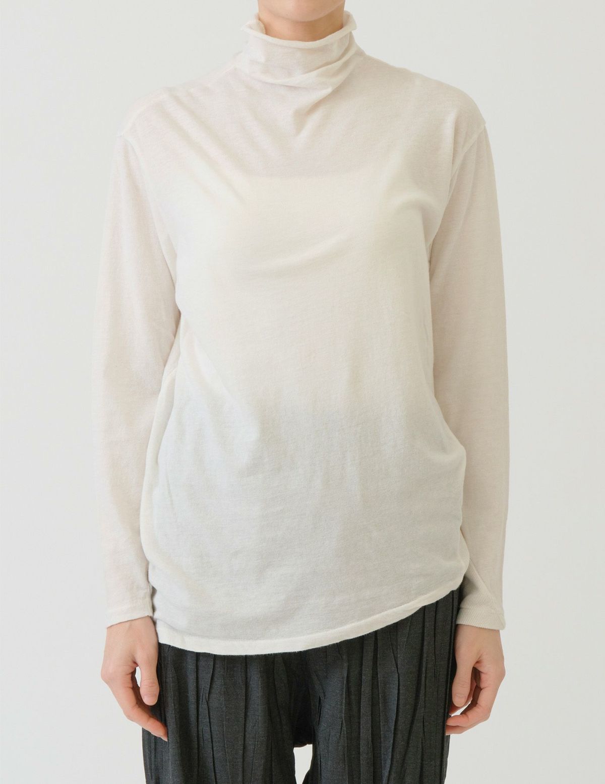 04 アイボリー/36(M)：モデル 169cm