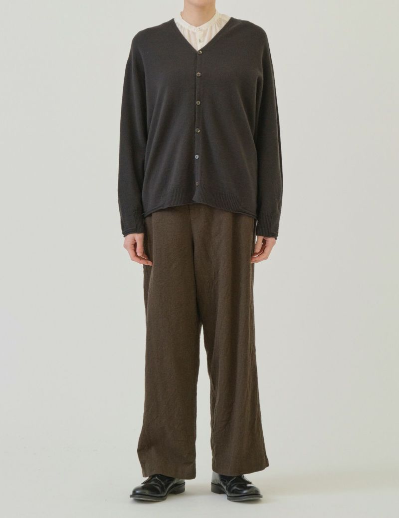 44 カーキブラック