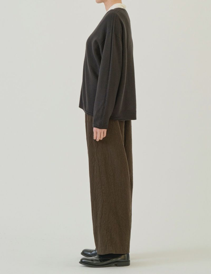 44 カーキブラック