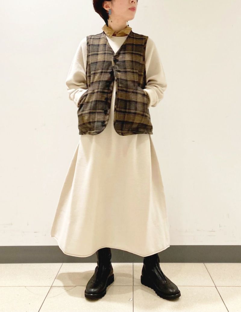 04 アイボリー/36size：スタッフ149㎝