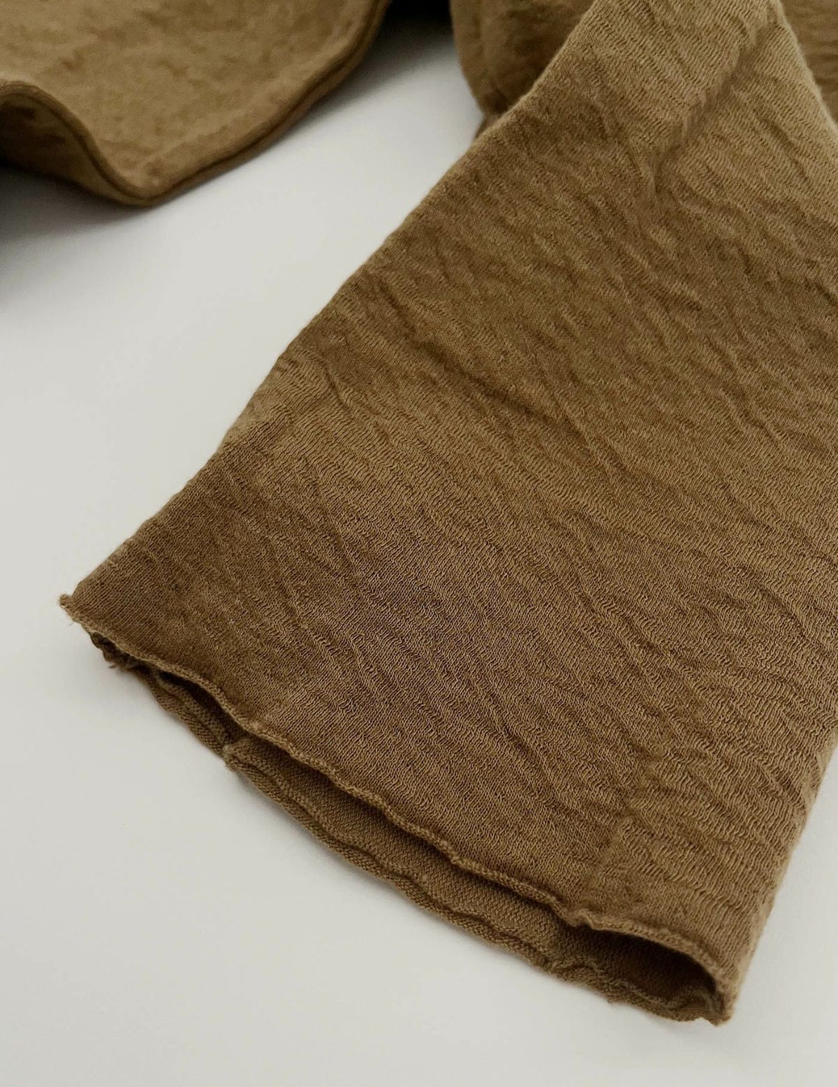 60 イエローブラウン