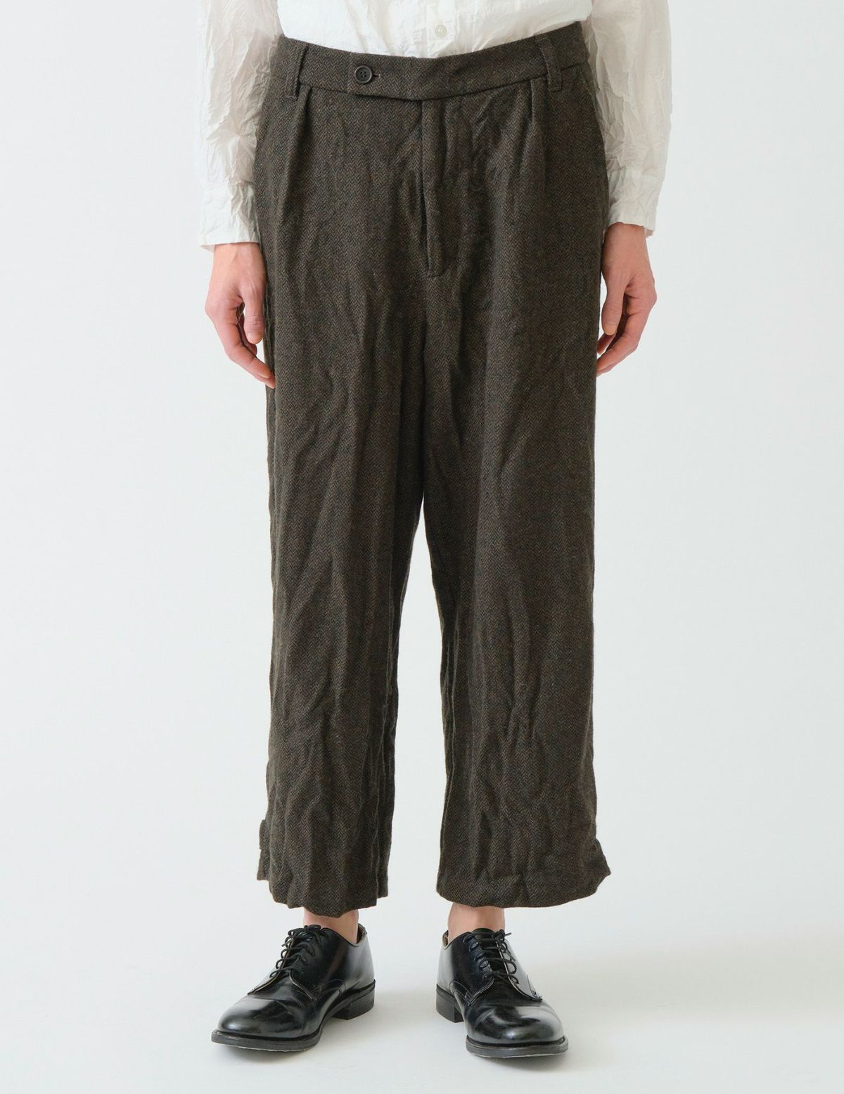 44 カーキ/36size：モデル169㎝