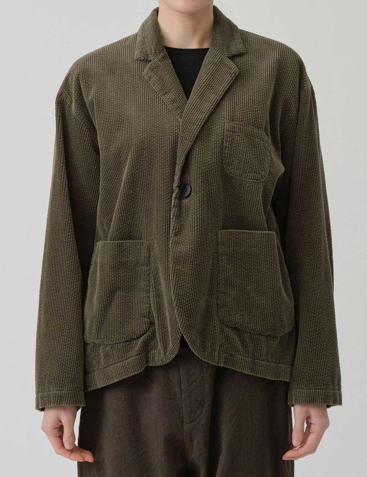 44 カーキ/36size：モデル169㎝