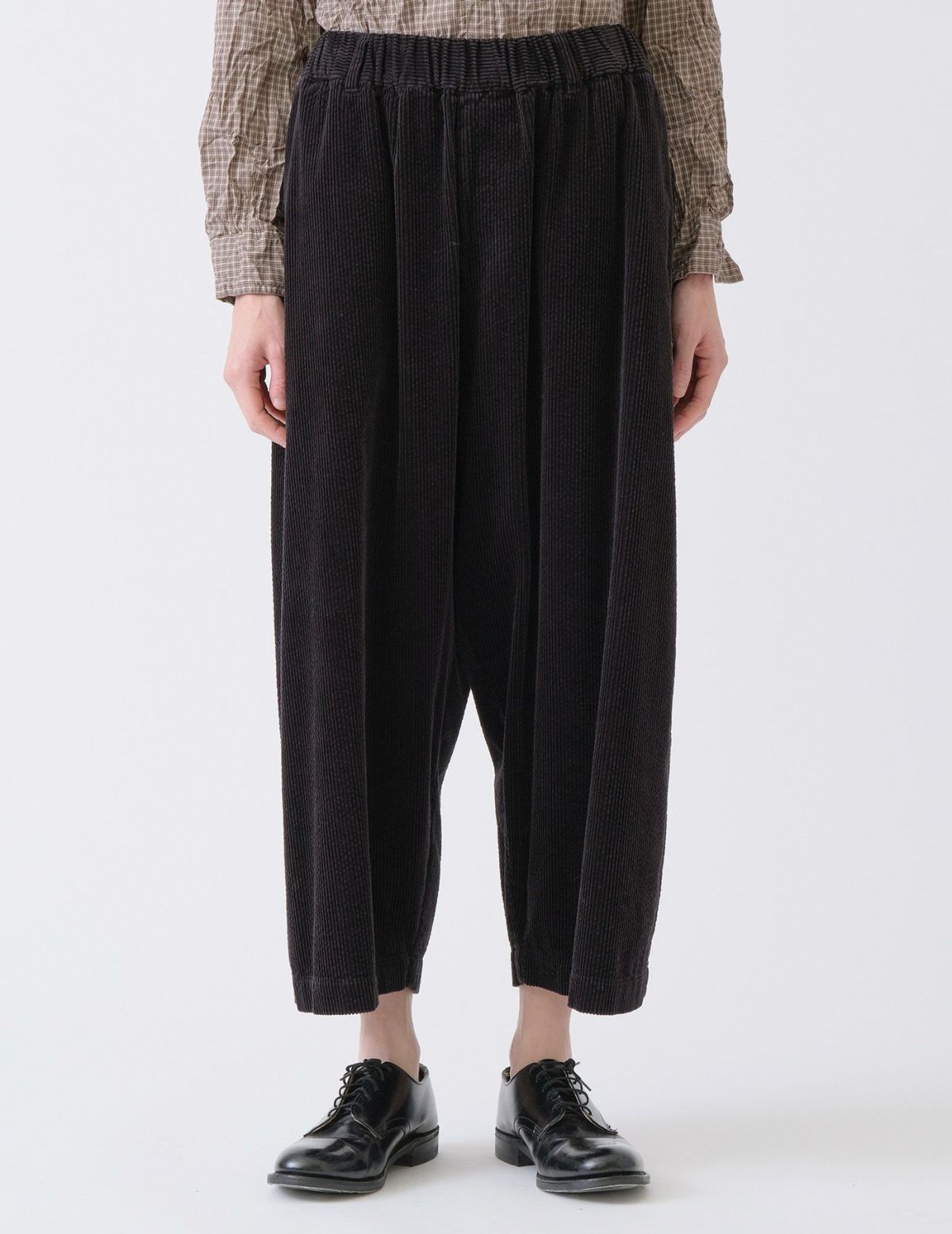 90 ブラック/36size：モデル169㎝