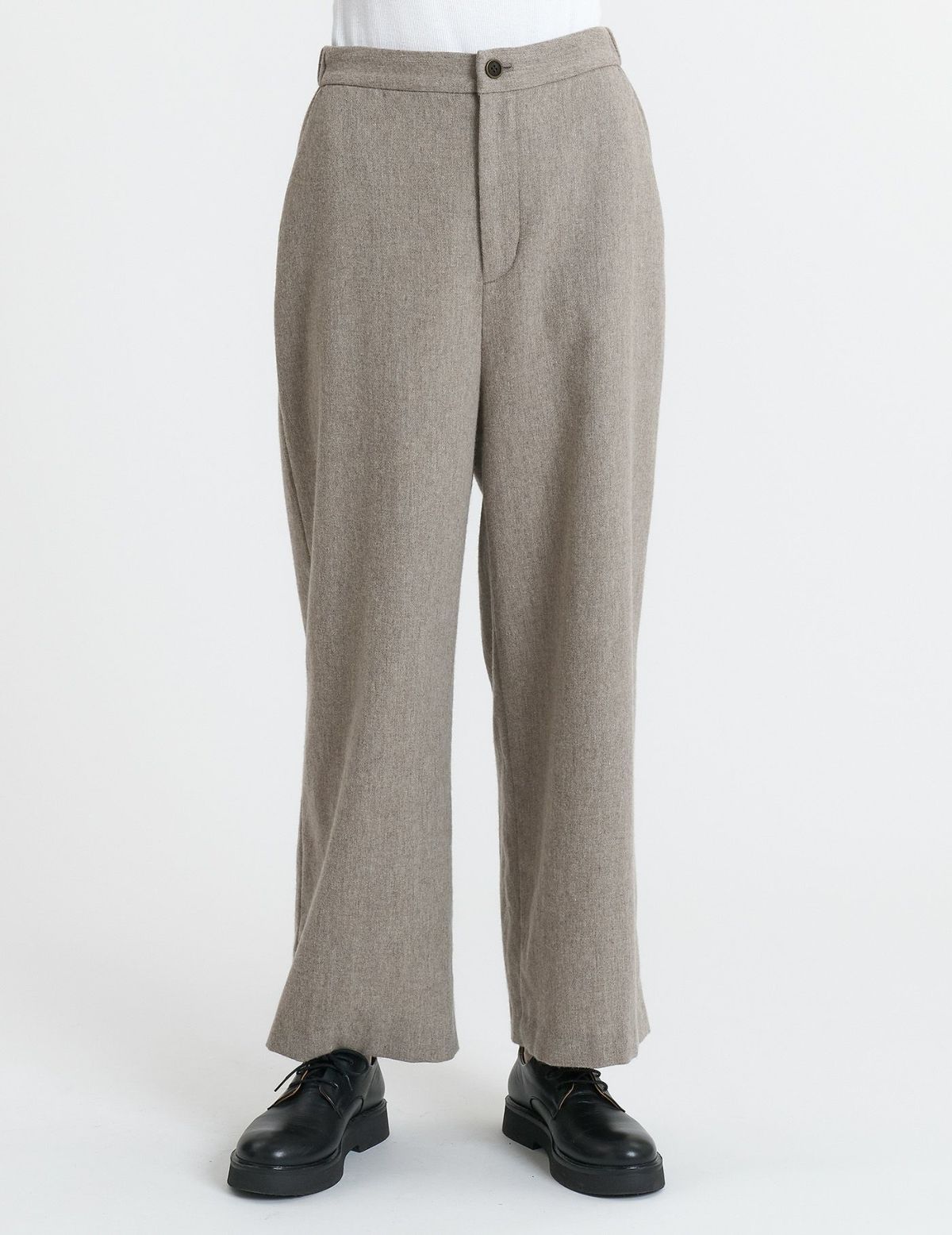 64 ベージュ/36(M)size：モデル169㎝