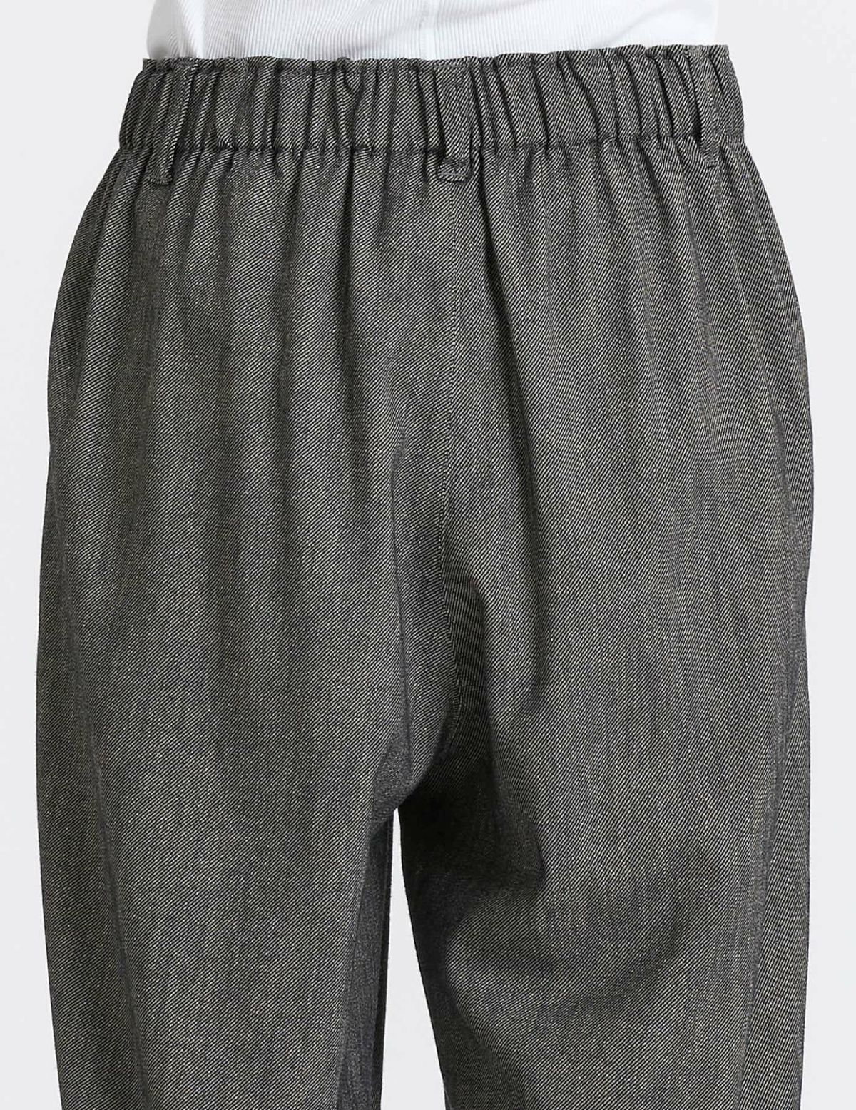 64 グレーベージュ