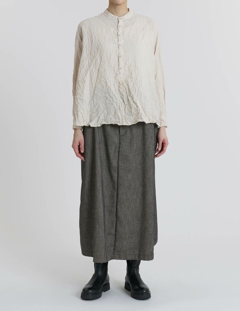 64 グレーベージュ