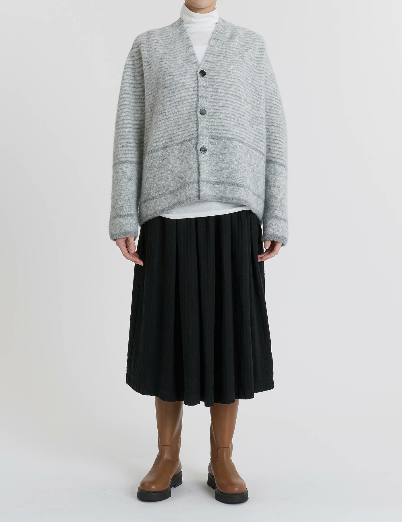 04 アイボリー