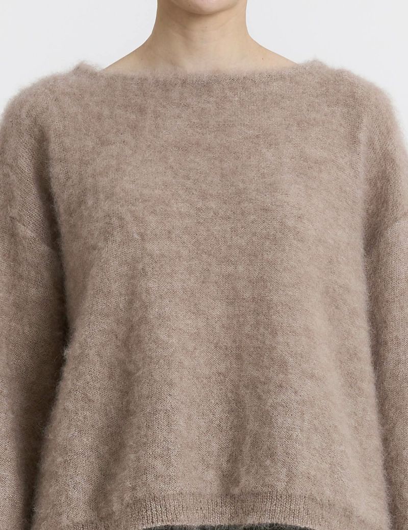 15 ピンクベージュ