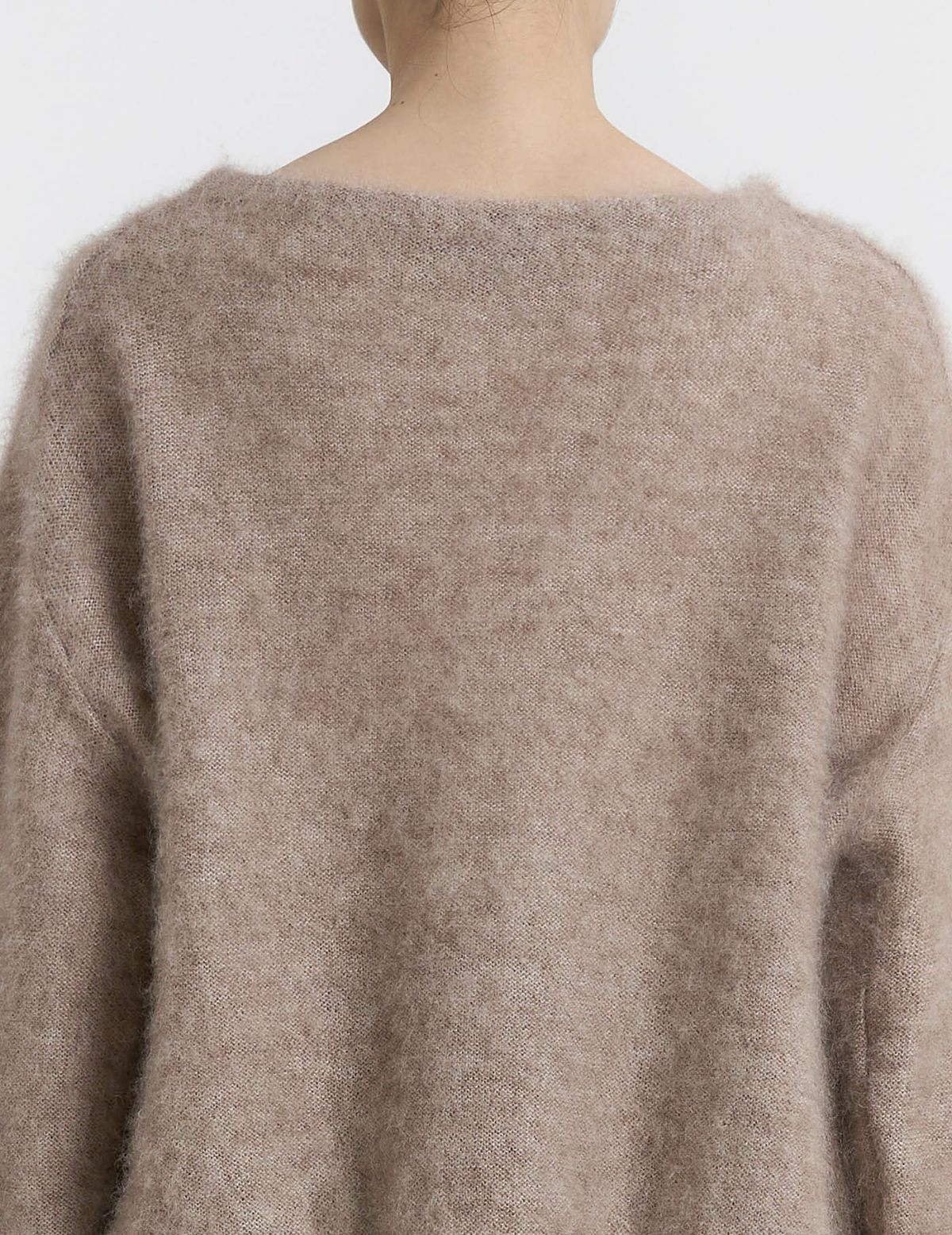 15 ピンクベージュ